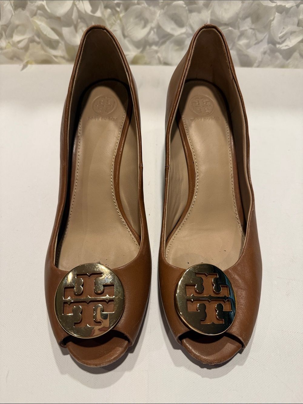 Tory Burch Tan Leather Peep-Toe Flats with Gold Logo